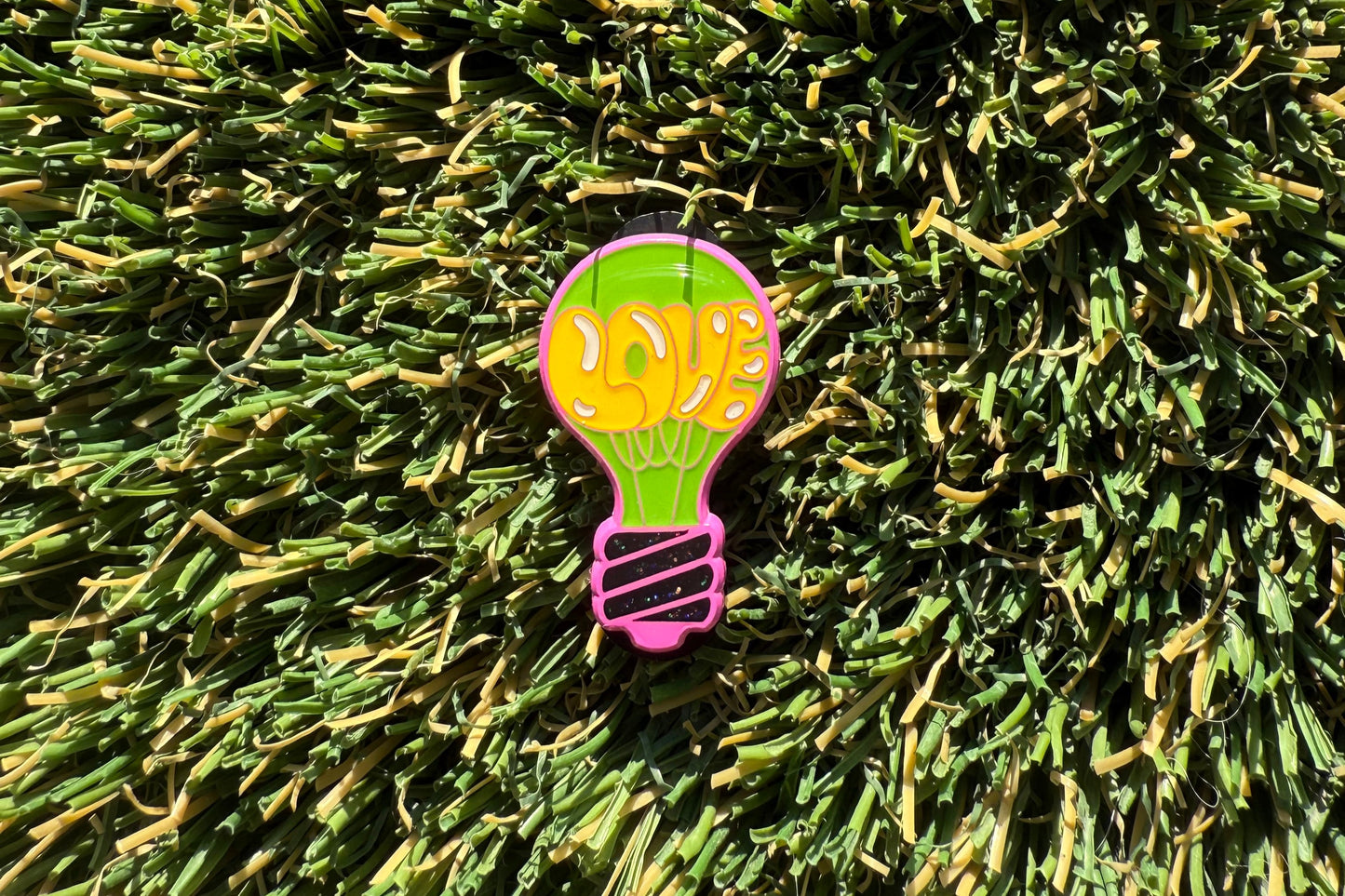 Love Light pin