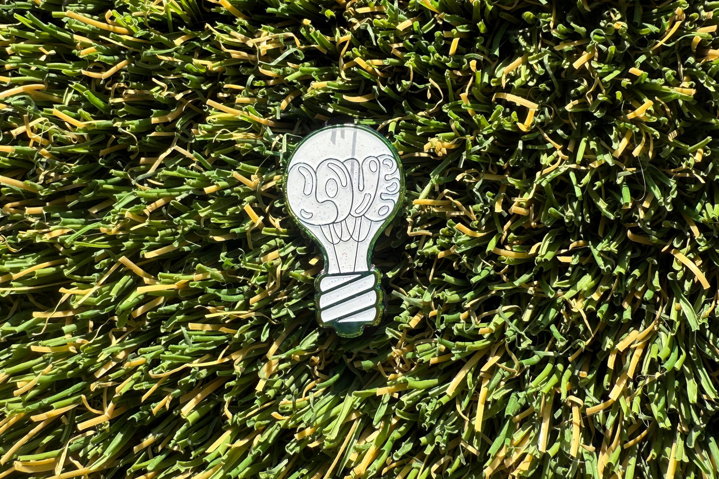 Love Light pin